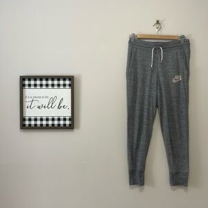 Nike Womens Heathered Joggers/Track Pants - Small
